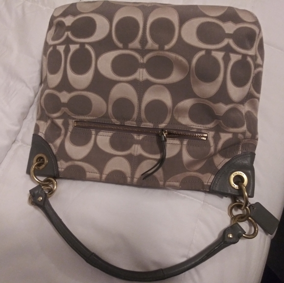Handbag - Picture 2 of 3